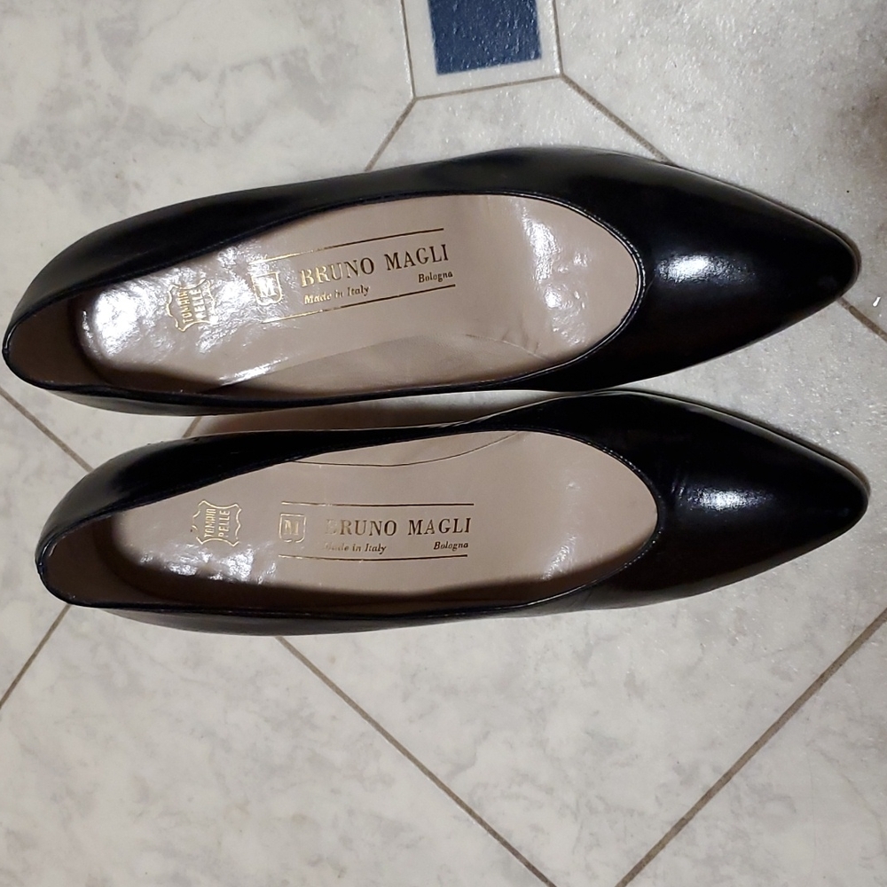 Bruno Magli vintage black heels size 8AA - Picture 2 of 7